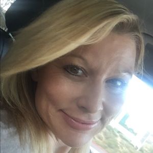 Meet your Posher, Suzanne